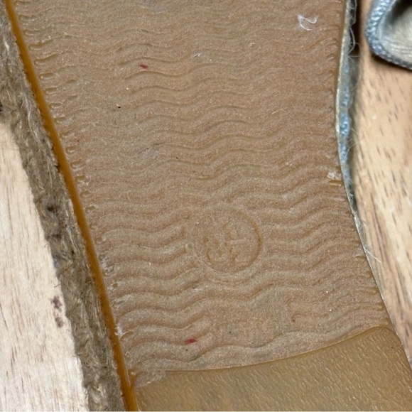 Soludos Hand-stitched Daisy Espadrilles in Chambray Size 8.5 - Picture 7 of 8